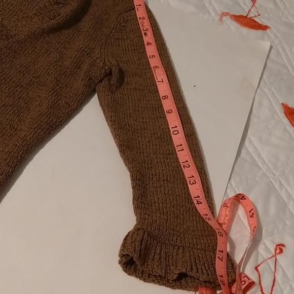 Sarah Spencer Bell sleeved sweater - Picture 6 of 6